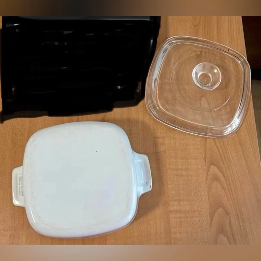 Vintage CorningWare cornflower blue casserole dish & lid 1 1/2 qt glassware